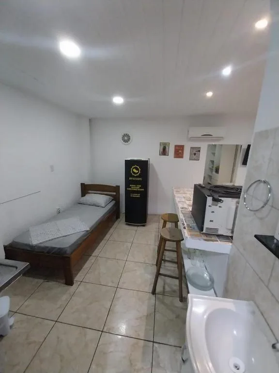 JK QUITINETES ECONOMICO com garagem CENTRAL — 3