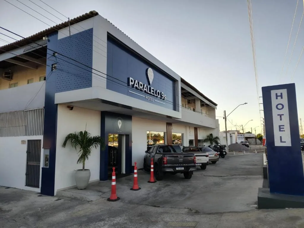 PARALELO 9s HOTEL