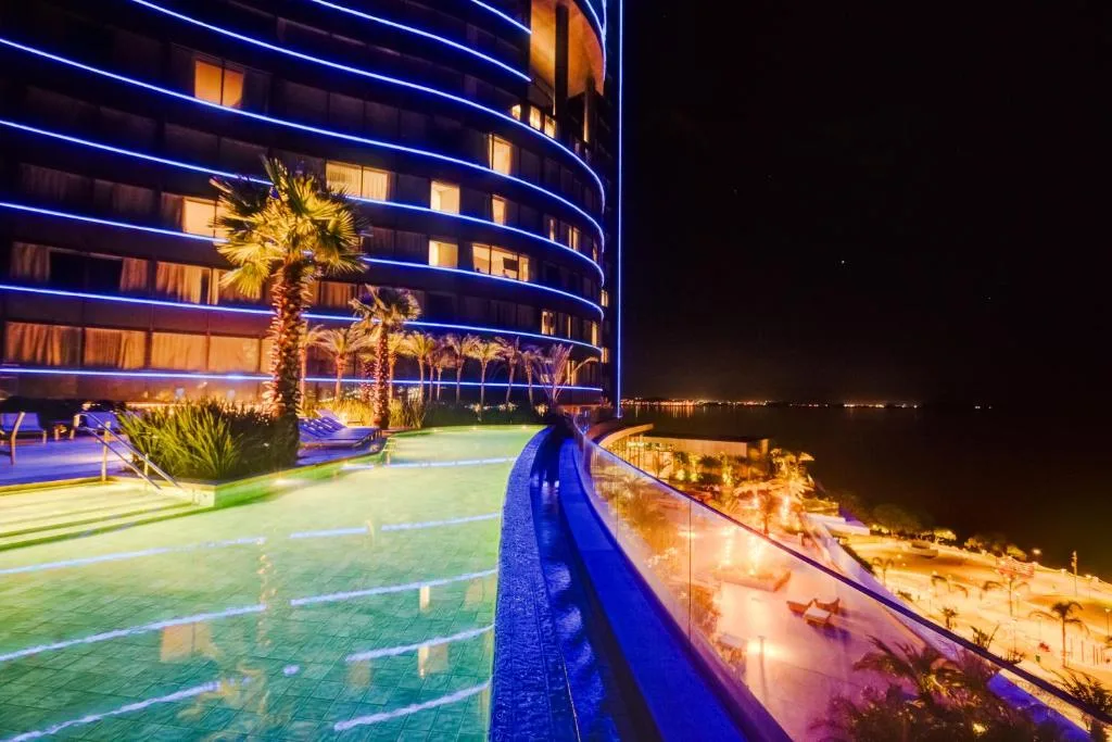 DoubleTree by Hilton Porto Alegre — 4