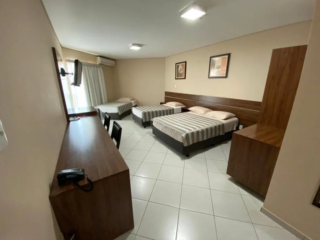 Flamboyant Suite Hotel — 2