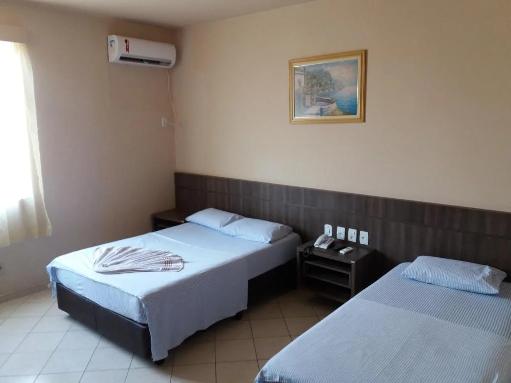 Hotel Central — 2