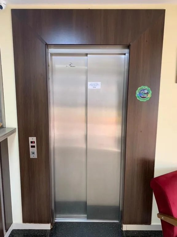 Hotel Tropical — 4