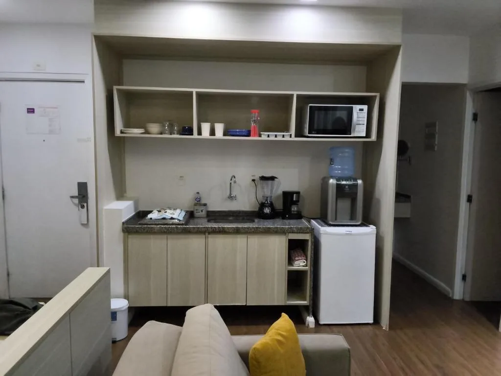 Flat colado a praia de Boa Viagem — 4