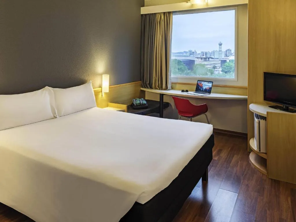 ibis Santo Andre — 5