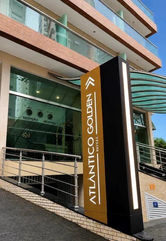 Atlântico Golden Apart Hotel