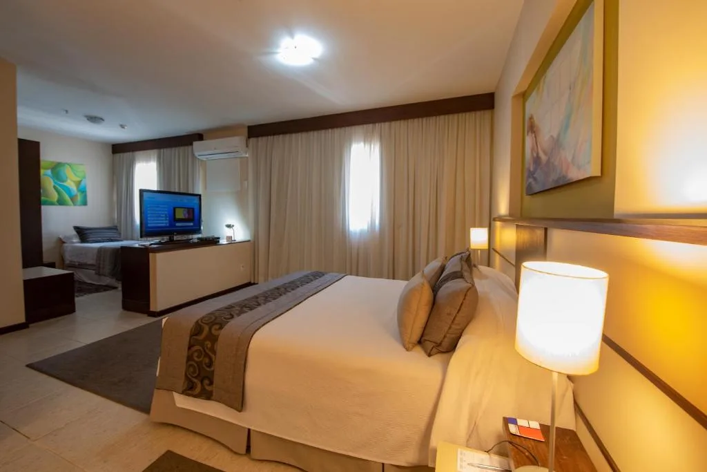 Mondrian Suite Hotel — 2