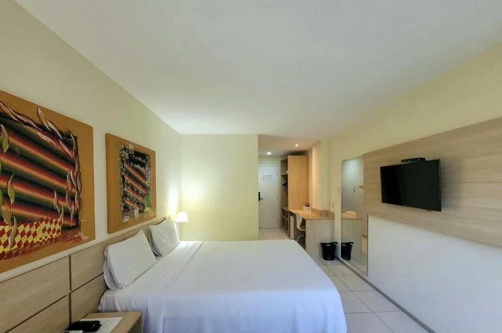 Praiabella Hotel — 5