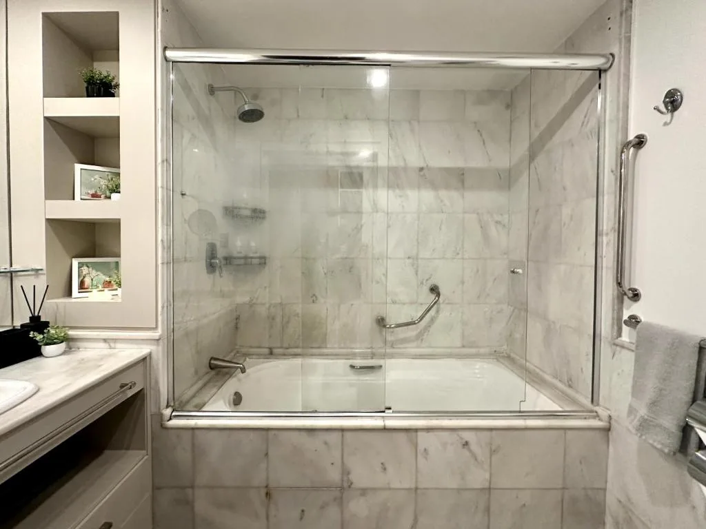 BOOK A FLAT Plaza Comfort — 3