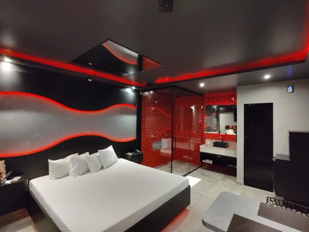 Motel Prestige — 2