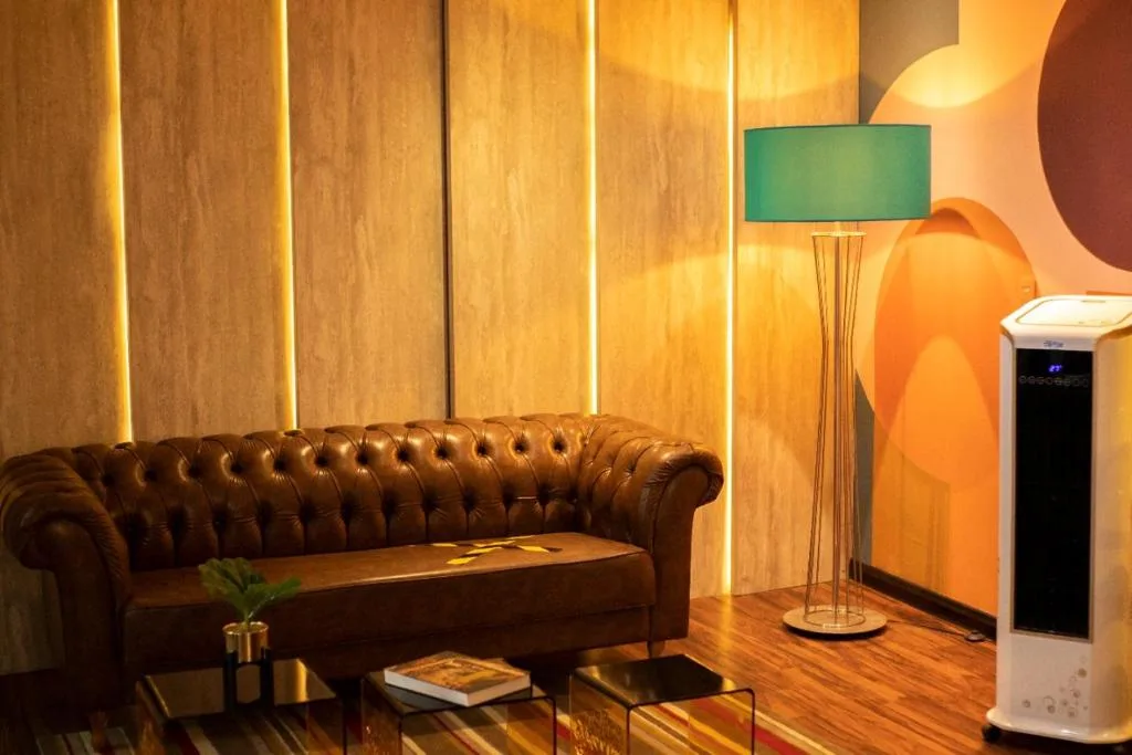 Jockey Class Hotel — 5