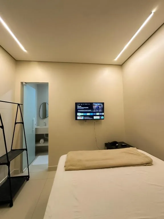 TERESINA HOTEL — 4