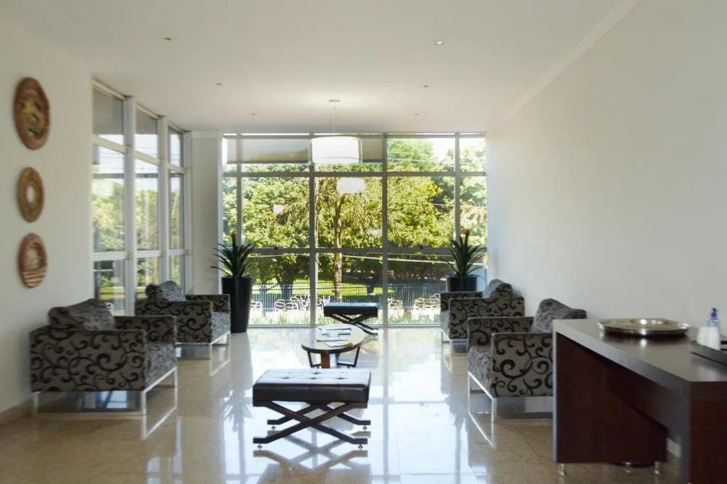 HOTEL BOMBONATO UBERABA - Fácil Acesso ao Aeroporto e parque de Exposições ABCZ — 5