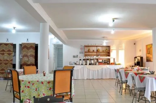 Hotel Carolina 2 - próximo a Universidade de Uberaba uniube - ao Aeroporto Fórum De uberaba - hospital Mario Palmeirio ao Hospital São Marcos e hospital Regional — 4