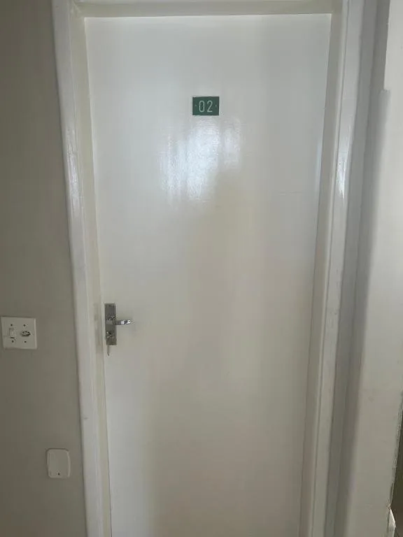 Suíte 13 no centro da cidade — 3
