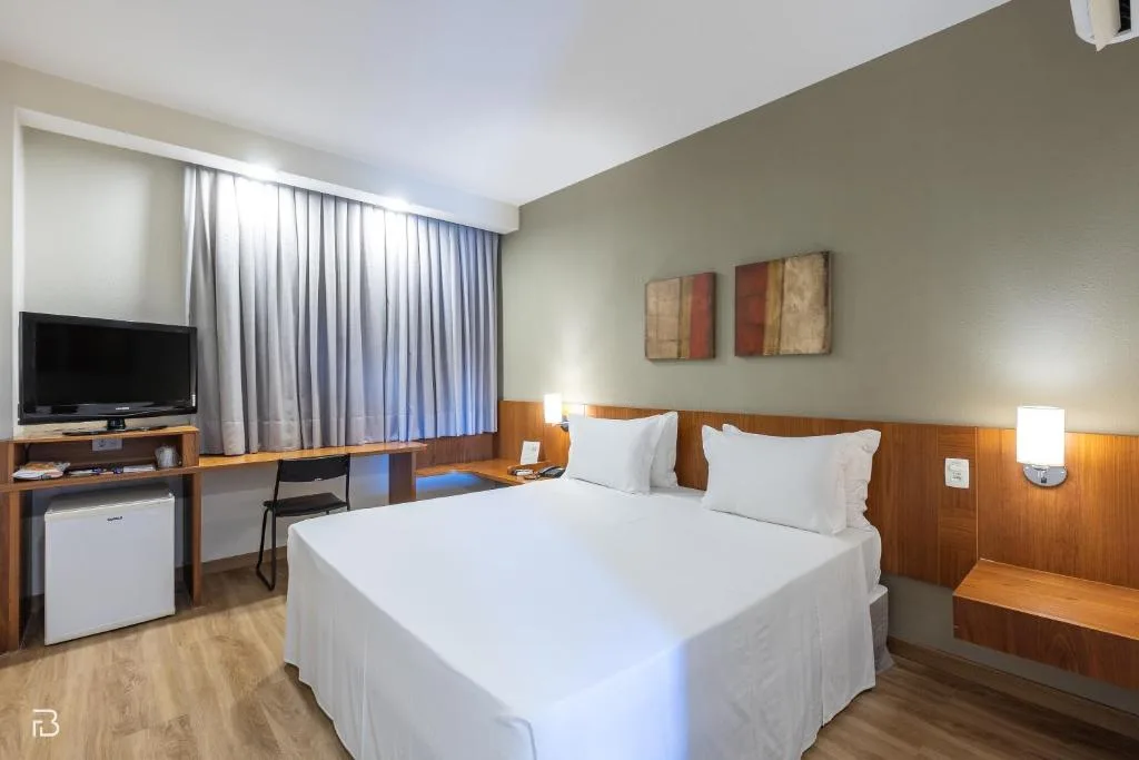 Executive Inn Hotel — 3