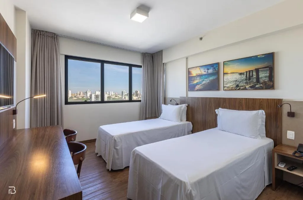 Executive Inn Hotel — 4