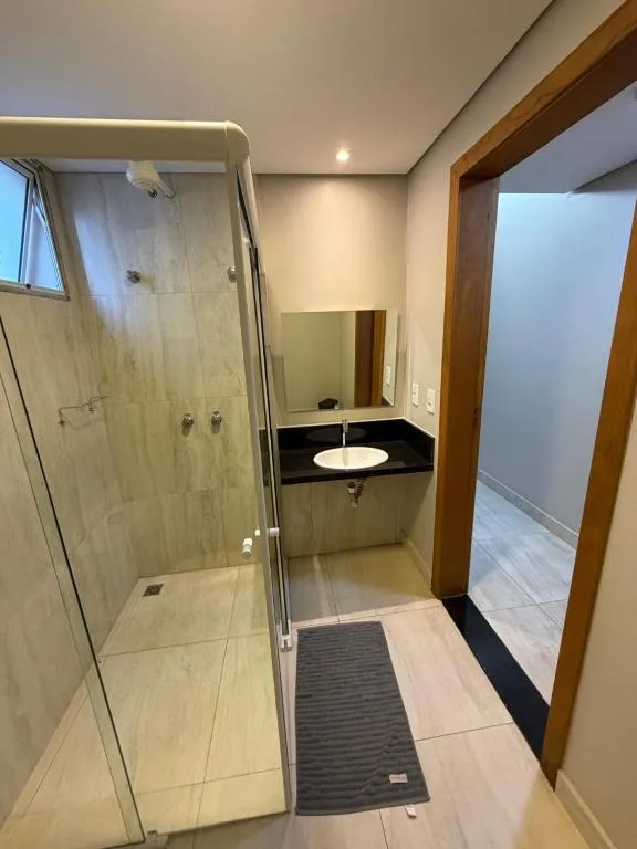 Izzy Hotel — 3
