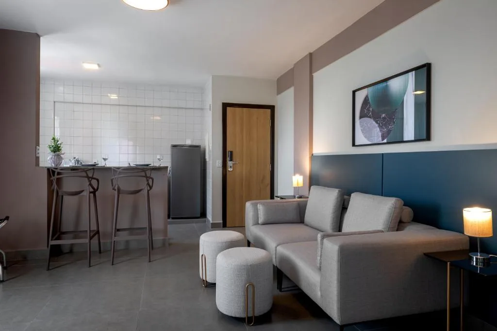 Lym Flat Hotel — 5
