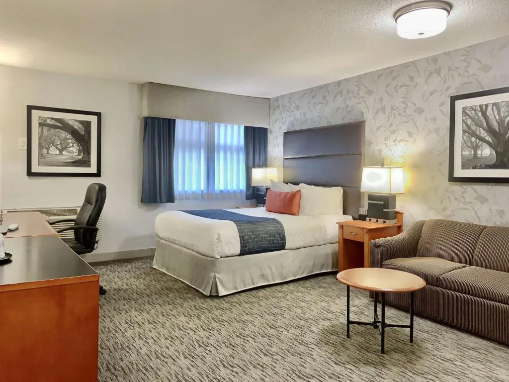 Best Western Plus Regency Inn and Conference Centre — 2