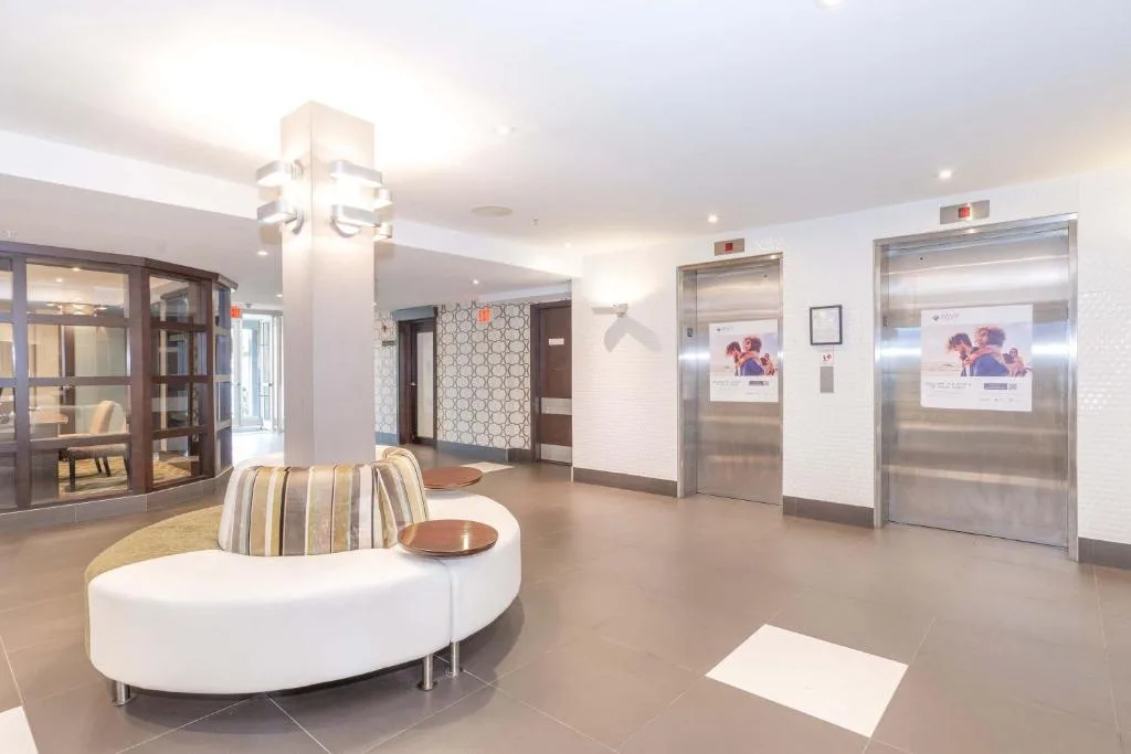 Sandman Hotel and Suites Abbotsford — 4