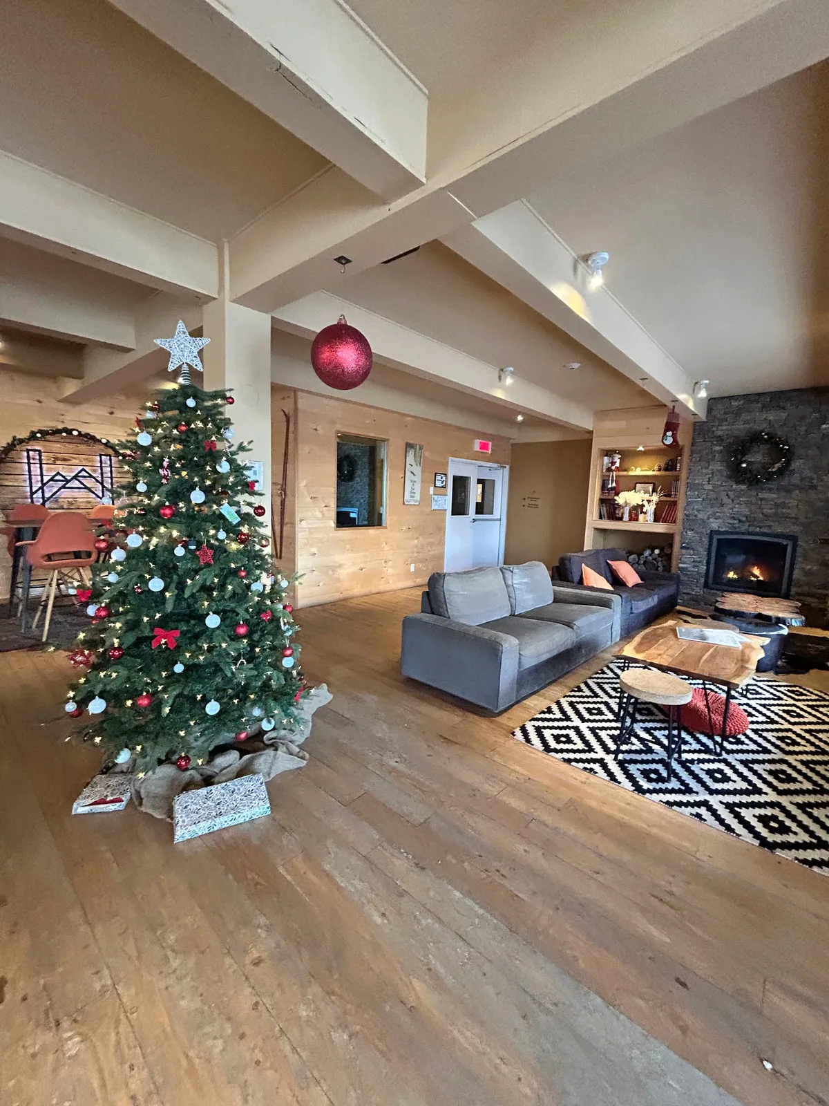 Chalets H — 2