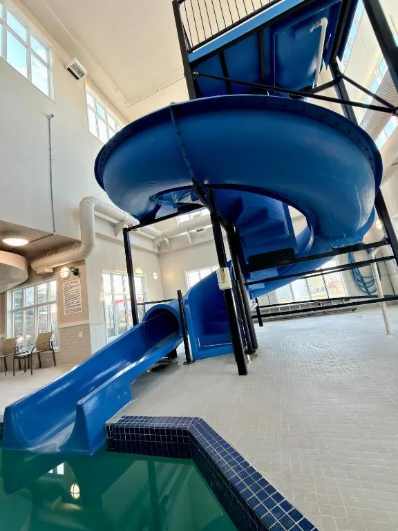 Holiday Inn Express Airdrie by IHG — 4