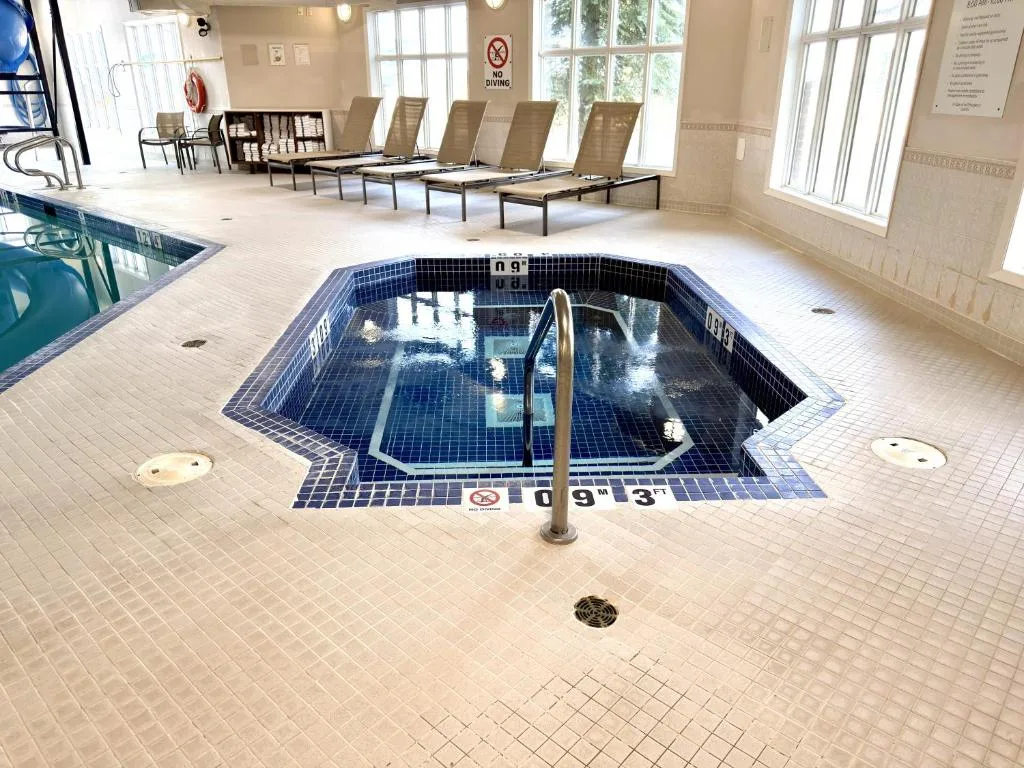Holiday Inn Express Airdrie by IHG — 5