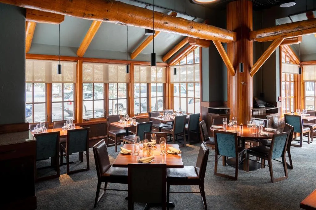 Banff Caribou Lodge and Spa — 4