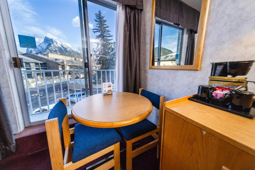 Bow View Lodge — 4