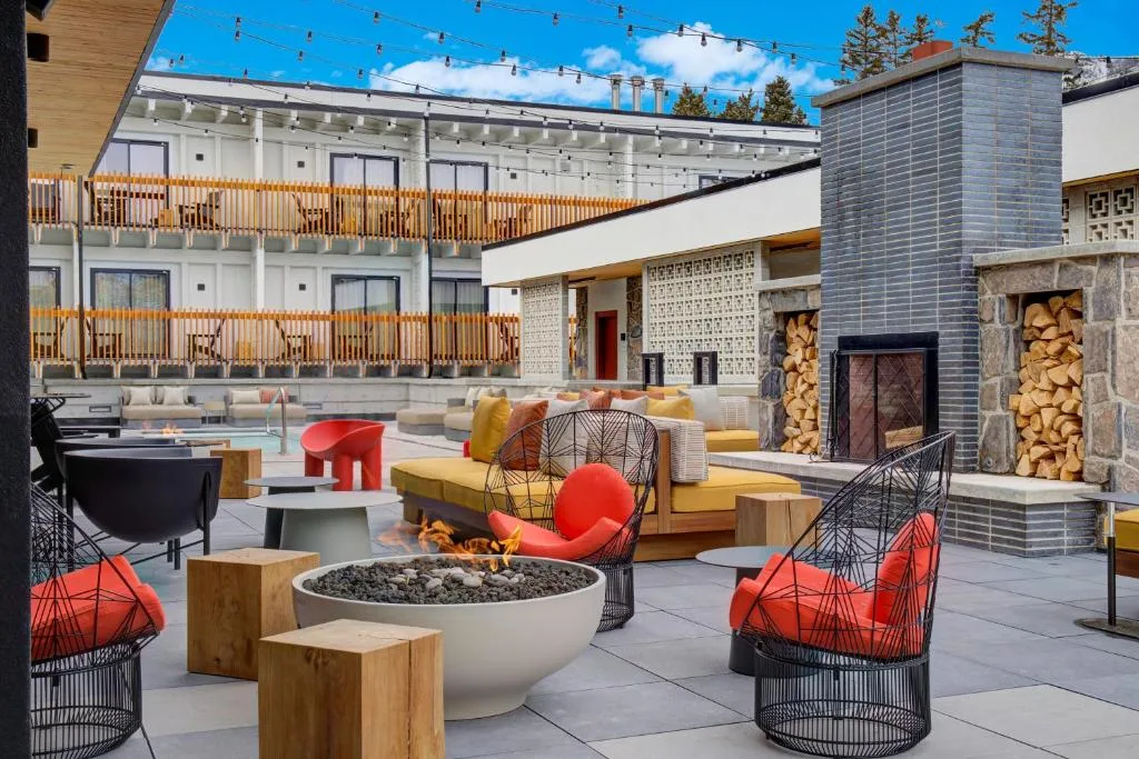 Moxy Banff — 5