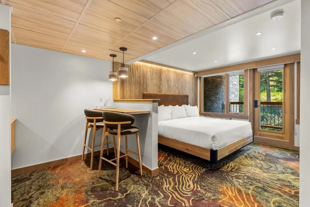 Otter Hotel — 5