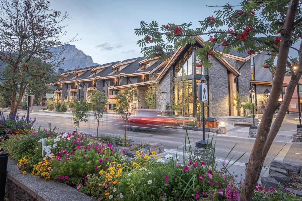Peaks Hotel and Suites — 5