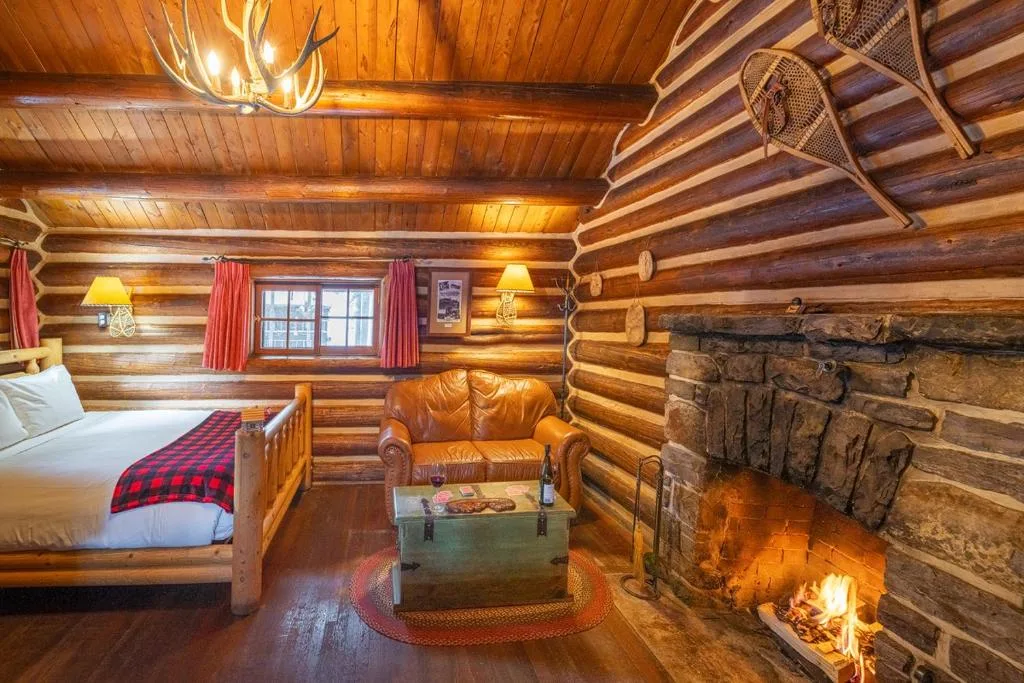 Storm Mountain Lodge & Cabins — 2