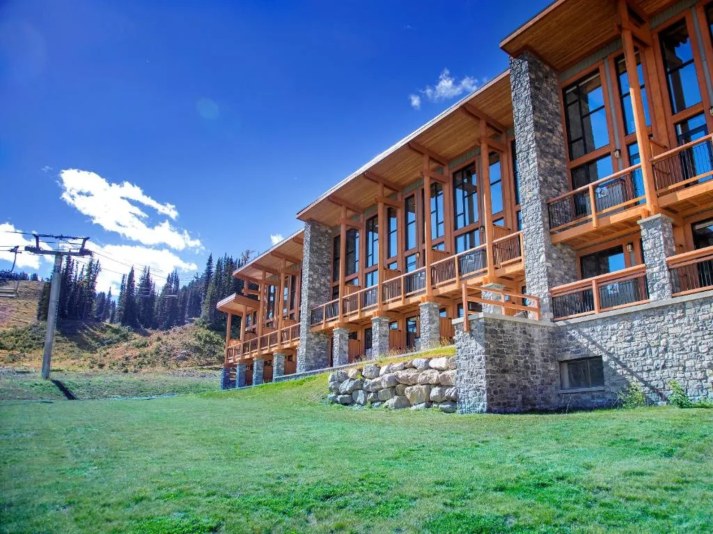 Sunshine Mountain Lodge — 4
