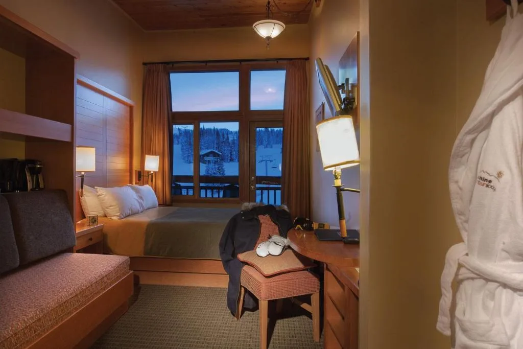 Sunshine Mountain Lodge — 5