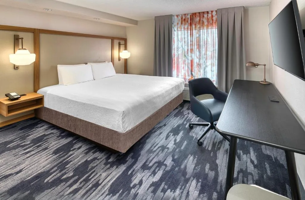 Fairfield Inn & Suites by Marriott Toronto Brampton — 2