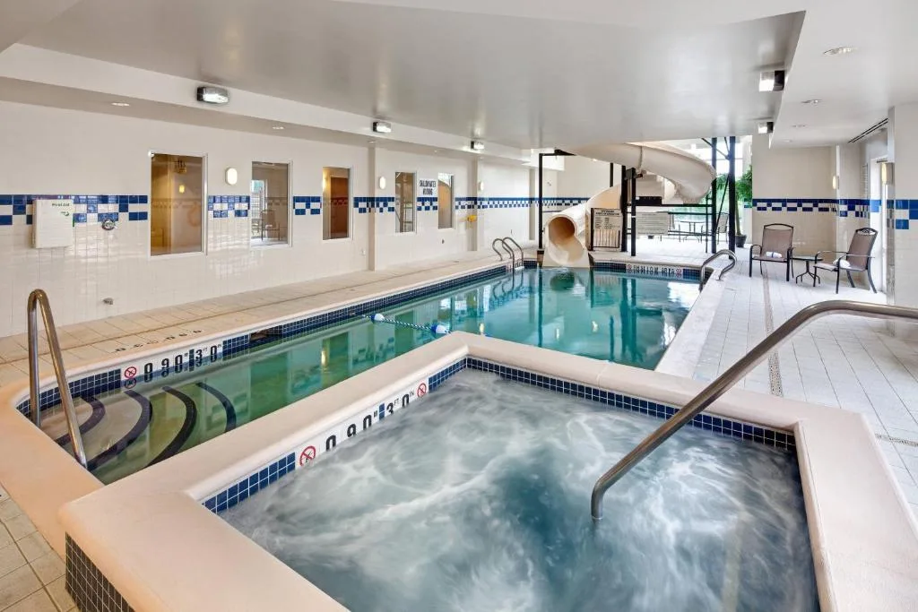 Fairfield Inn & Suites by Marriott Toronto Brampton — 4
