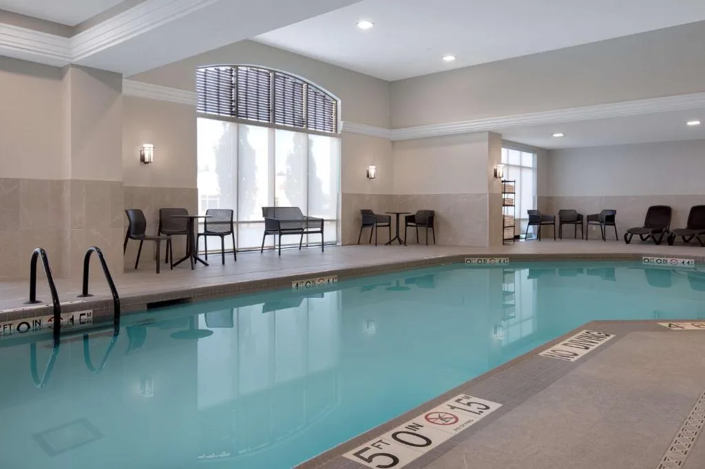 Hampton Inn by Hilton Brampton - Toronto — 4