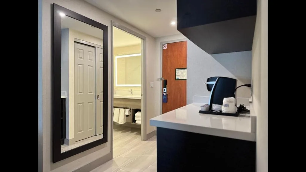 Holiday Inn Express Brampton by IHG — 3