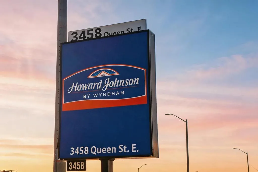 Howard Johnson by Wyndham Brampton