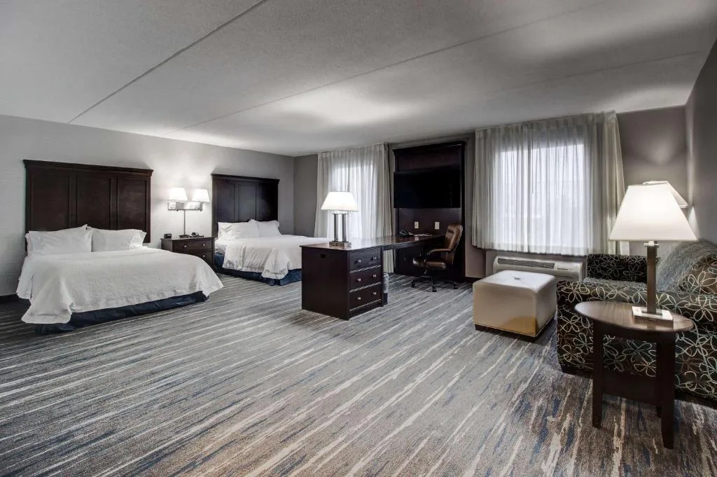 Hampton Inn & Suites by Hilton Brantford — 2
