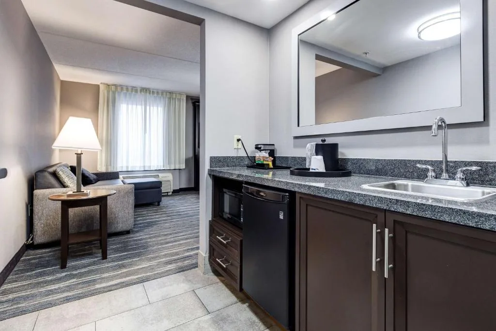 Hampton Inn & Suites by Hilton Brantford — 3