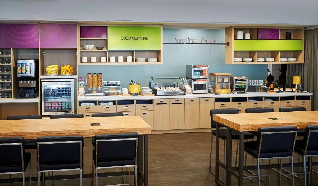 Home2 Suites By Hilton Brantford — 4