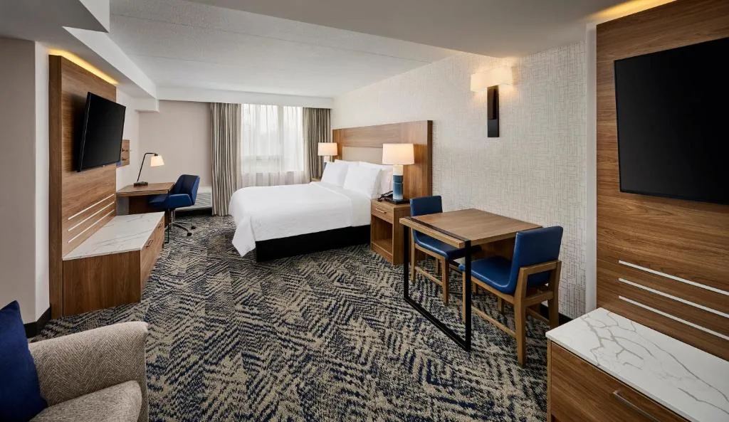 Candlewood Suites Burlington Conference Centre by IHG — 2