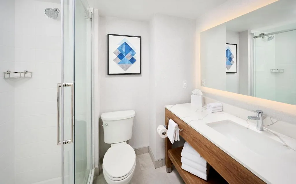 Candlewood Suites Burlington Conference Centre by IHG — 3