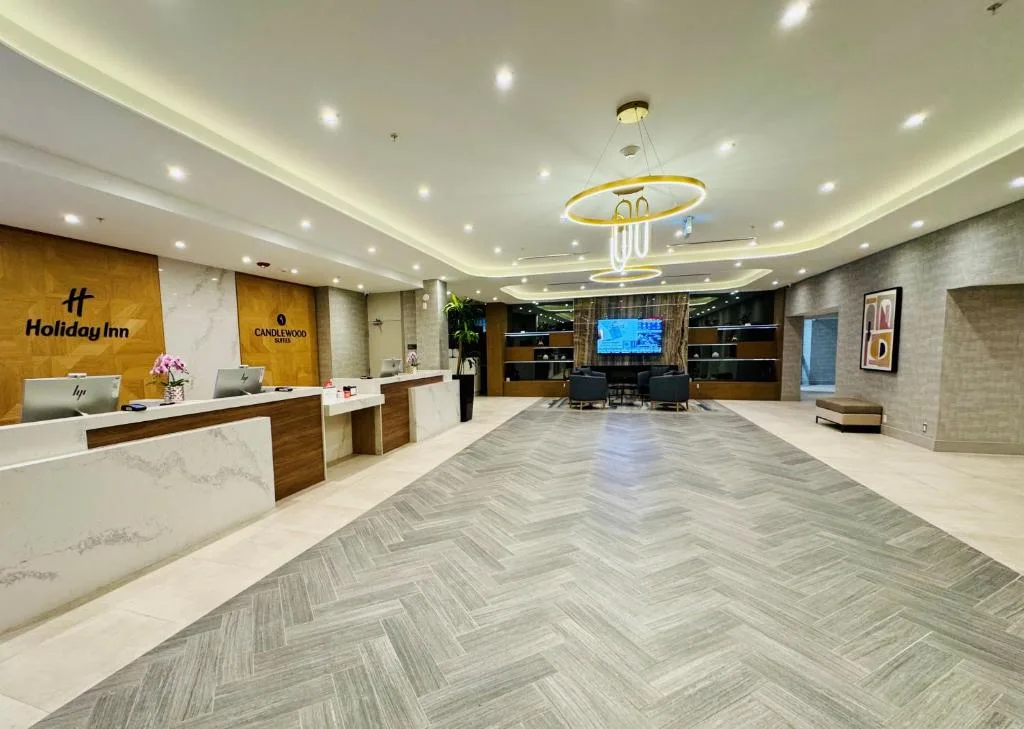 Holiday Inn Burlington Conference Centre by IHG — 3