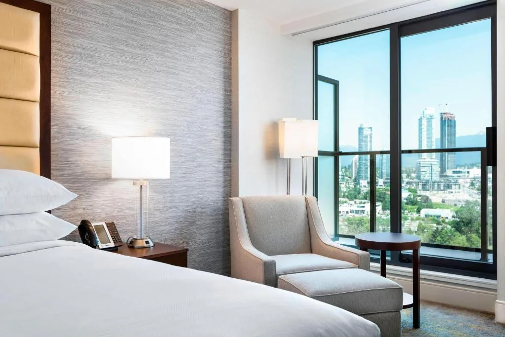 Delta Hotels by Marriott Burnaby Conference Centre — 2