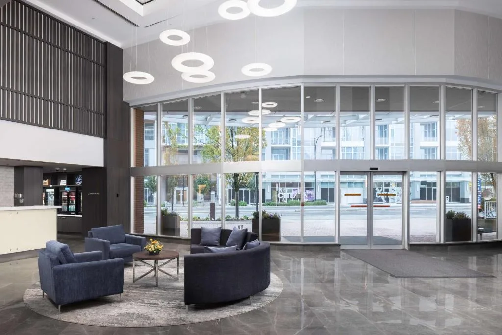 Hilton Vancouver Metrotown — 4