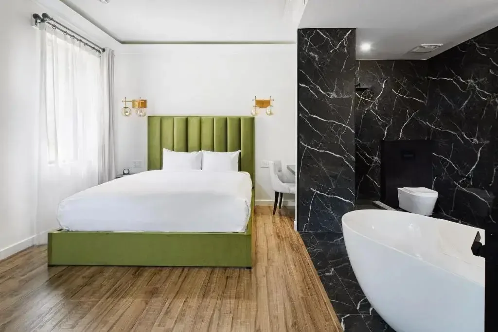 Mount Alverno Luxury Resorts — 2