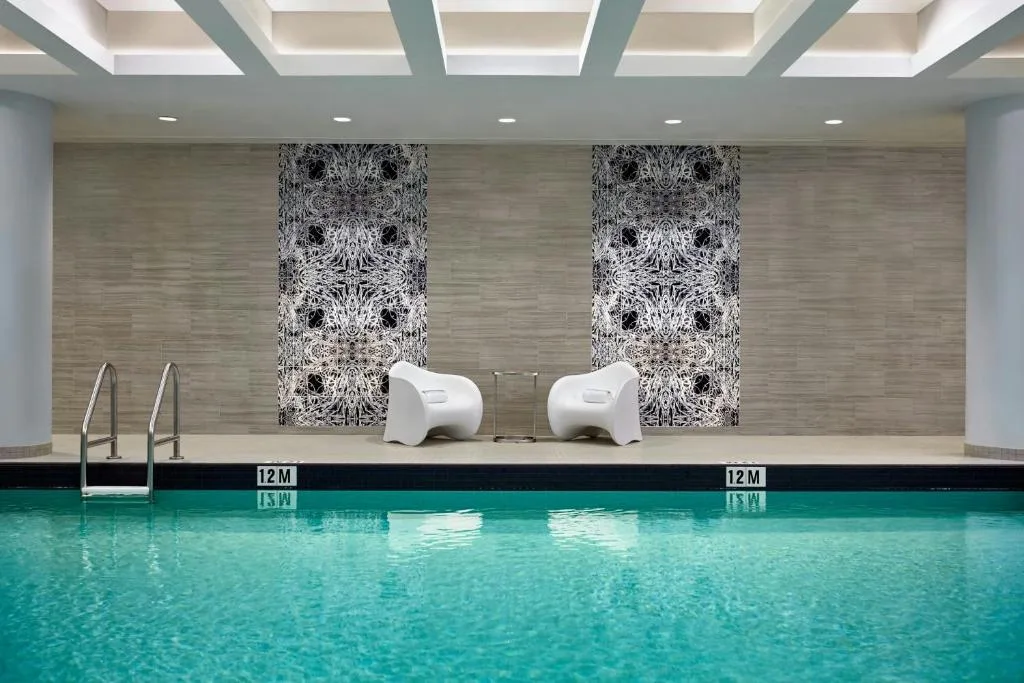 Calgary Airport Marriott In-Terminal Hotel — 4